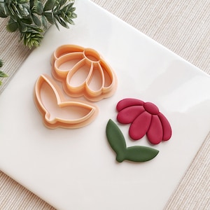 Daisy & Stem Spring Clay Cutter Set of 2, Embossing Polymer Clay Cutter, Detailed Embossing Floral Cutter for Clay