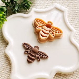 Embossing Bee Spring Clay Cutter, Embossing Polymer Clay Cutter, Detailed Embossing Cutter for Clay image 1