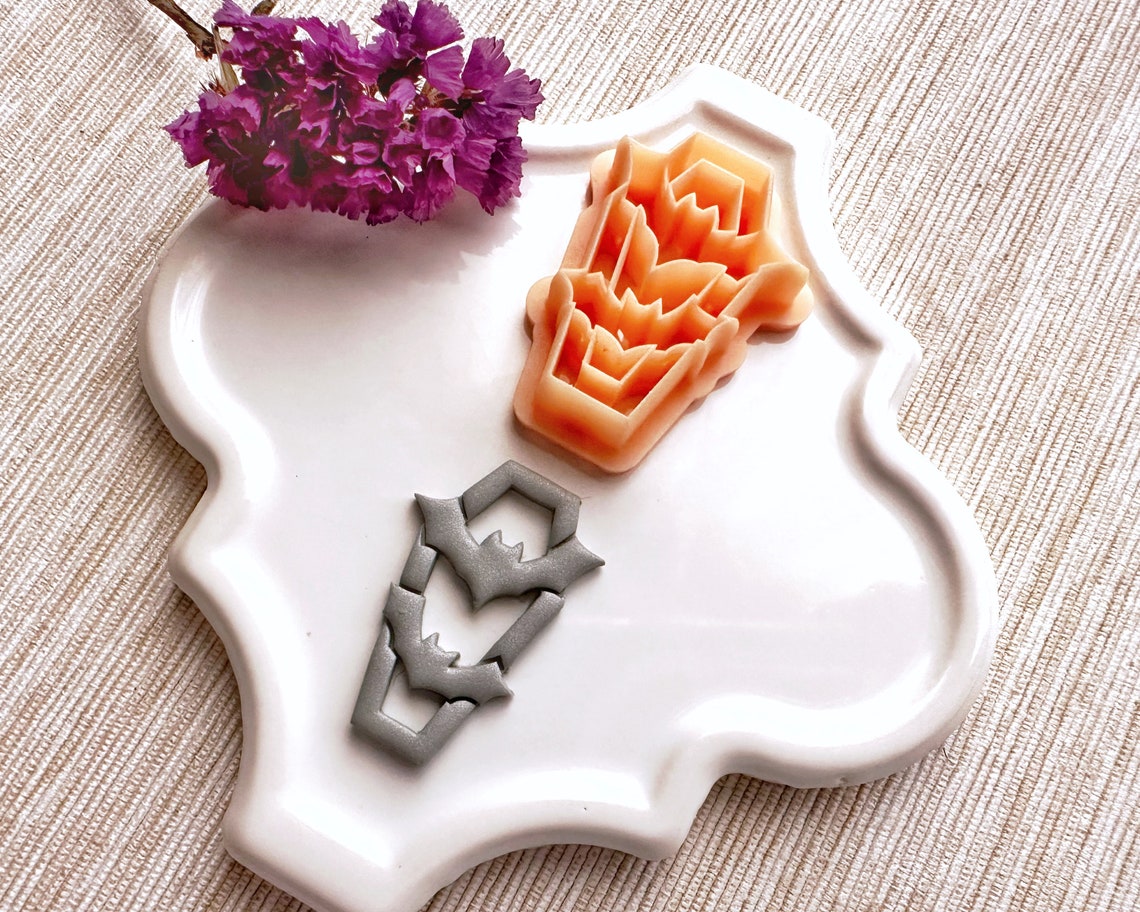 Bat Cutter Cutout Bats & Coffin Clay Cutter, Spooky Halloween Clay Cutter ...