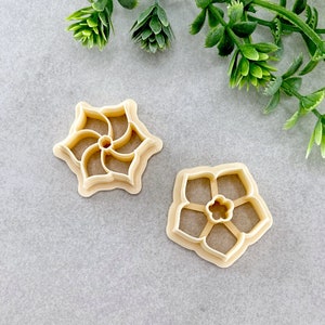 Pointy Flower Clay Cutter Set – Embossing Floral Cutter for Polymer Clay Earrings