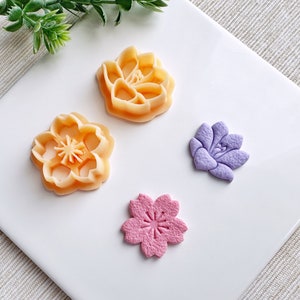 Crocus and Sakura Flowers Spring Clay Cutter Set, Flower Embossing Polymer Clay Cutter, Cookie & Fondant Cutter, Clay Cutter Set of 2