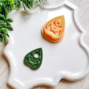 Quija Planchette Mystical Clay Cutter, Embossing Mystical Polymer Clay Cutter, Detailed Embossing Witchy Cutter for Clay