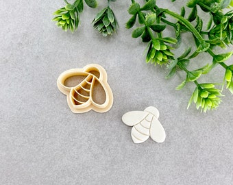 Honeybee Spring Clay Cutter, Bee Shaped Embossing Polymer Clay Cutter, Cookie & Fondant Cutter, Cutter for Polymer Clay