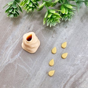 Teardrop Micro Cutter, Drop Shaped Flower Petal Micro Clay Cutter, Spring Clay Cutter, Mini Cutter for Polymer Clay