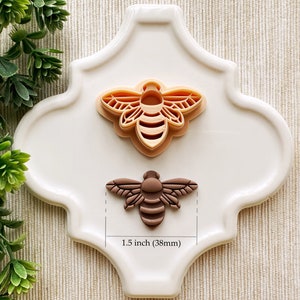 Embossing Bee Spring Clay Cutter, Embossing Polymer Clay Cutter, Detailed Embossing Cutter for Clay image 3