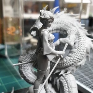 Dragon Girl Resin Fantasy Kit Model Unpainted Self-assembled Figure Scale 1/24