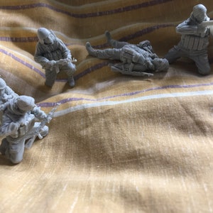 Special Troops Resin Soldiers 5 Unpainted Military Figures Scale 1/35