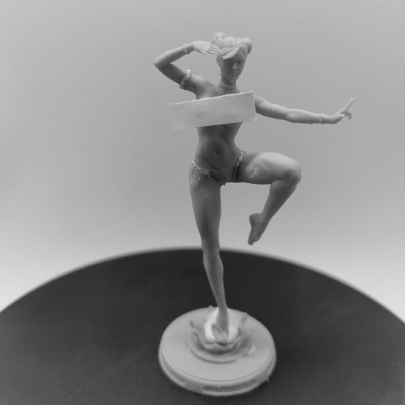 Female Naked Fighter Resin Model Unpainted Self Assembled Adult Figure