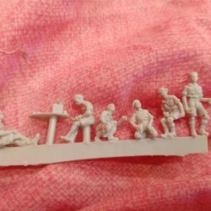 WWII North Africa Resin British Army Rest Soldiers Unpainted Military Figures Scale 1-72