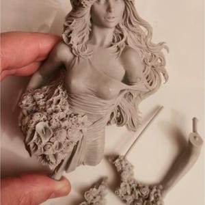 Romantic Summer Bust Resin Model Adult Sexy Figure Miniature Scale 1-10