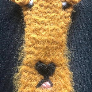 Knitted Airedale Terrier brooch