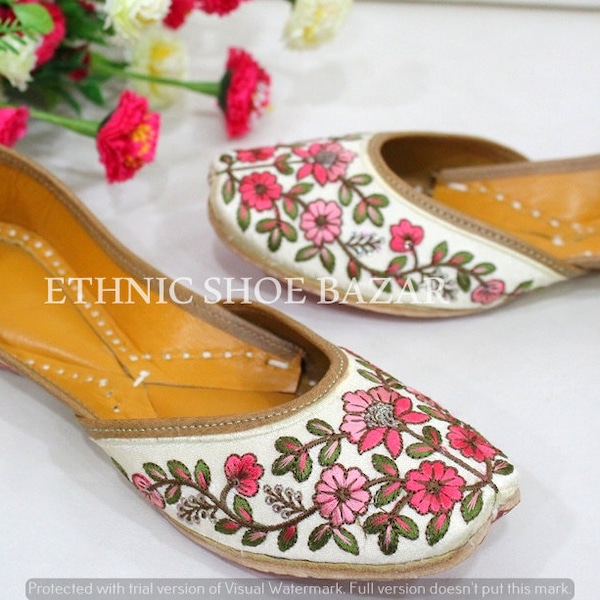Women's Thread Work Fulkari Mutti Jooti for Ladies Traditional Wedding Handmade Khussa Flat Shoes