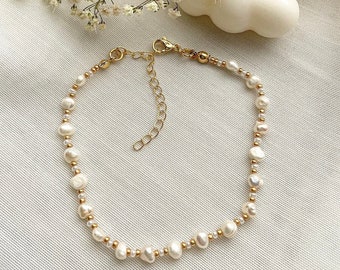 Anklet Cayetana | handmade with freshwater pearls | Gold-plated stainless steel