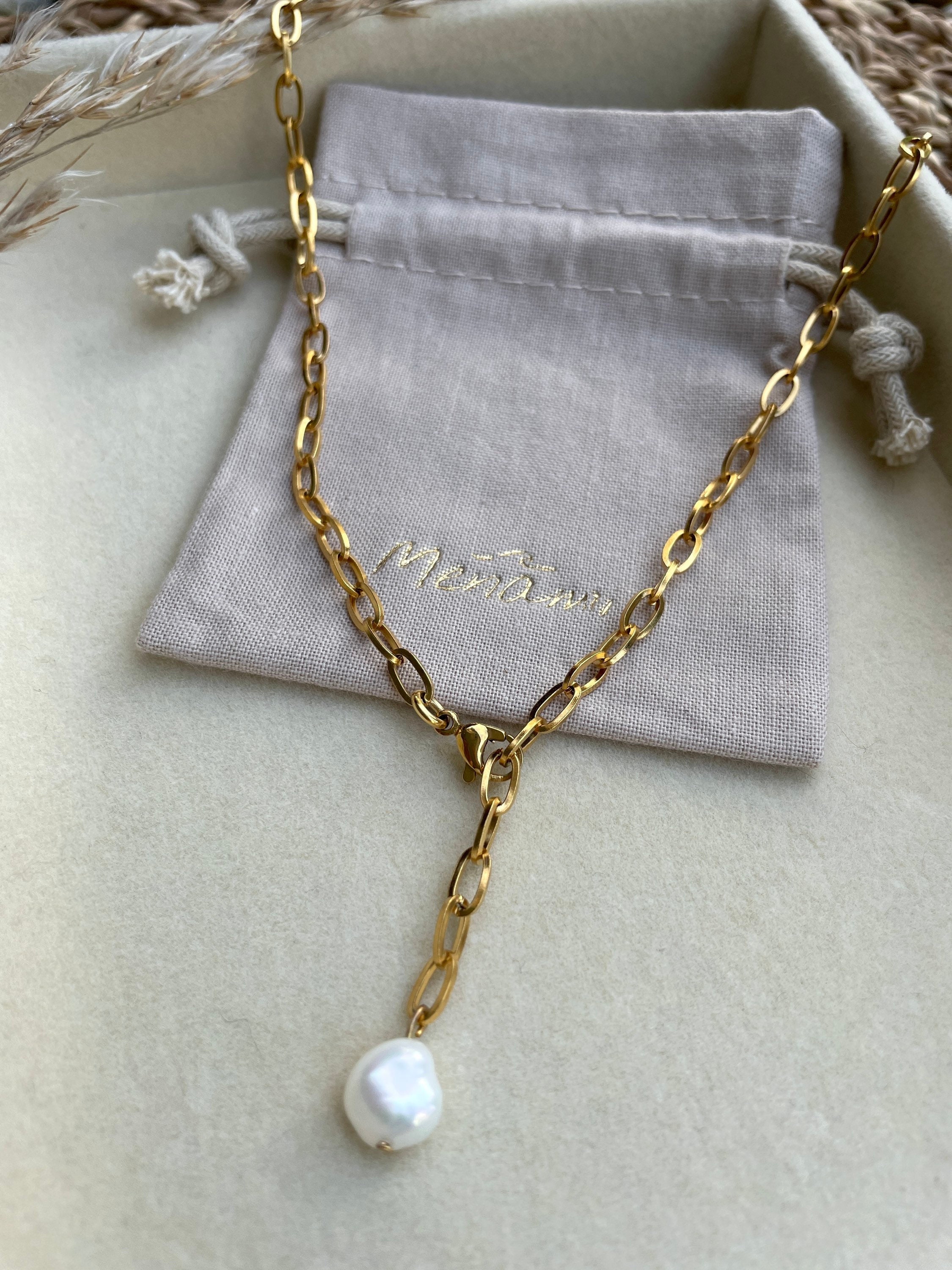 Chain necklace with freshwater pearl charms CALISTA