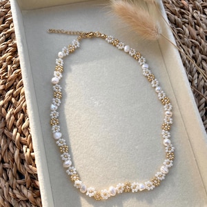 Necklace freshwater pearls | handmade with flower design | white & gold