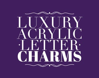 Dijes de letras acrílicas de diseño de lujo con parte trasera plana