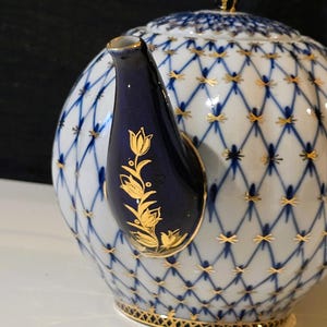 Coperchio della teiera Lomonosov da 2 litri con una crepa