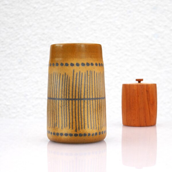 Mid-century modern pottery vase known as "Stripa" made by Göran Andersson for Upsala Ekeby ceramic, Sweden.