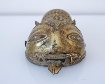 Antique Indian Brass Dandpatta: Pierced Beast Face, Ethnic Metal Wall Art. Shipping and New US tariff included in the price