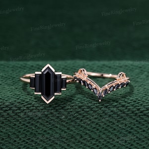 Vintage Hexagon Black Onyx Engagement Ring Set Unique 14K Yellow Gold Cluster Baguette Engagement Ring Bezel Set Art Deco Ring Bridal set