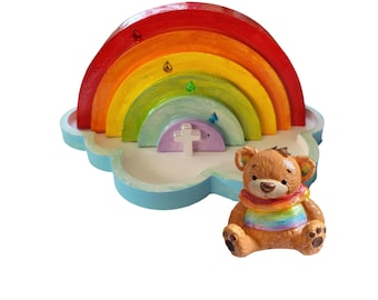 Regenbogenbär Mond – So weit weg, und doch im Herzen nah RegenbogenGrabdeko,sternenkind.regenbogenbrücke, erinnerung, unvergessen, trauer