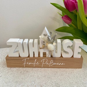 Personalisierte Holzleiste mit Wunschnamen Familiennamen Zuhause Schriftzug Raysin Dekoleiste Geschenk Einzug Holzboard Deko Bild 6