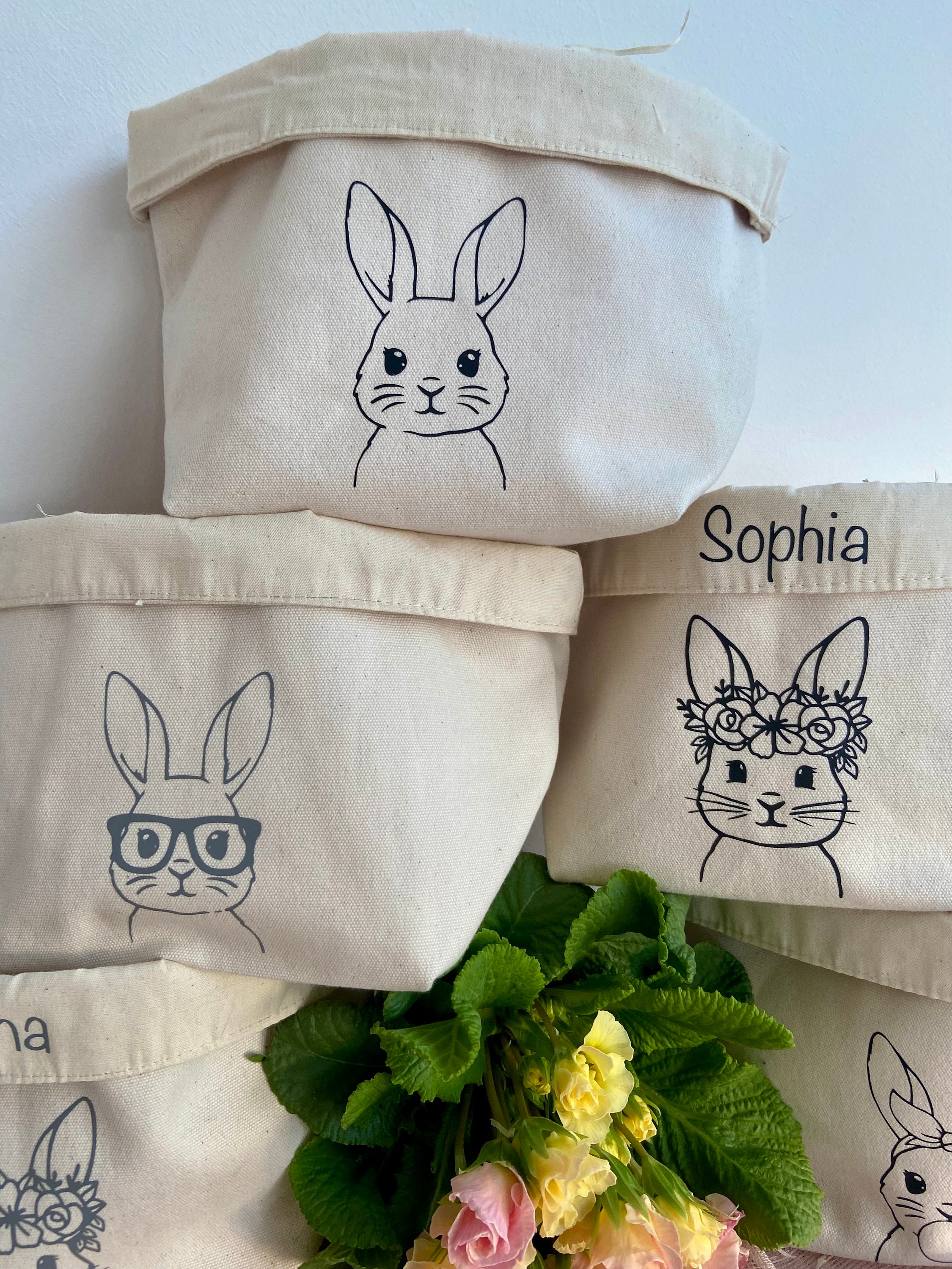 Personalized Easter nest / Easter basket / Easter bag with cute bunny print desired name / storage basket / children / gift / jute