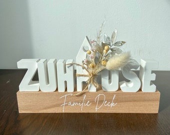 Personalisierte Holzleiste mit Wunschnamen | Familiennamen | Zuhause Schriftzug | Raysin | Dekoleiste | Geschenk Einzug | Holzboard | Deko