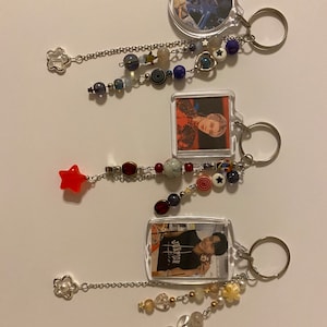 custom kpop keychains | kpop bias | photo keychain