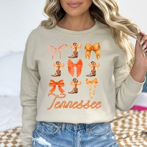 Chemise Tennessee, T-shirt Tennessee Coquette, T-shirt avec bottines et nœuds de cow-girl, Cadeau pour elle, Go Vols, Chemise Nashville, Cowgirl tendance, Fille de la campagne image 7