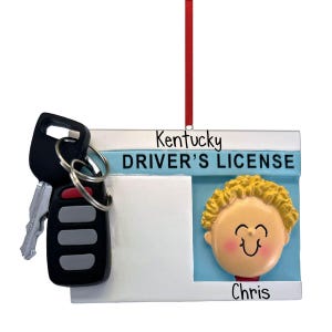 Licentie met sleutelhanger - blonde kerstornament mannen - nieuwe bestuurder - eerste auto - 1e - vrachtwagen - vergunning - gratis personalisatie
