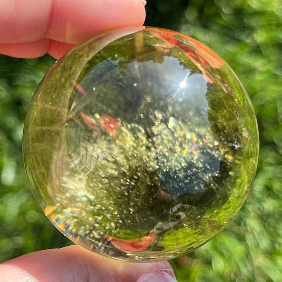 宝石グレードのシトリン球 | 虹の模様が入った本物のシトリン水晶球