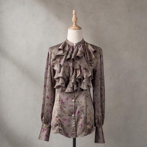 Blusa jabot de seda Lauren Ralph Lauren, década de 2000, estampa floral bege Mountbatten | 14W