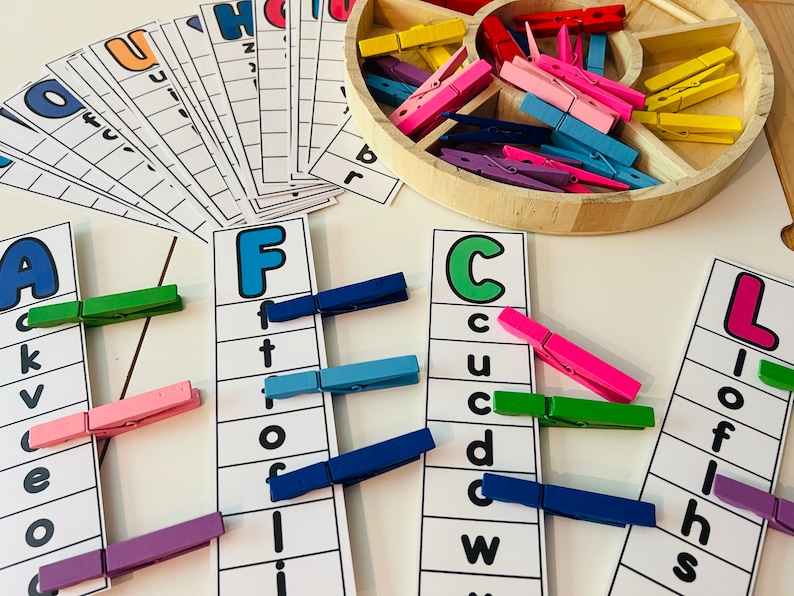 Cartes à clip alphabet, lettres de la boîte à tâches, activité pour les enfants, lettres préscolaires, jeu d'association alphabet, feuille de calcul préscolaire, reconnaissance des lettres image 3