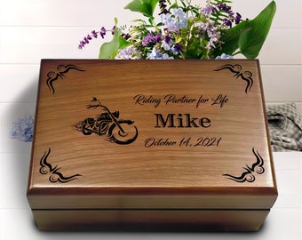 Biker Memory Box, Riders Wedding Box, Biker Memorial Keepsake Gift with Custom Message, Engraved Motorcycle Wooden Box, Retirement Gift