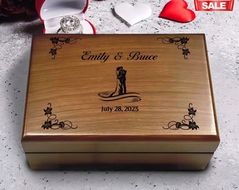 Wedding Day Gift - Wooden Memory Box - Couples Gift Box - Engraved Keepsake - with Custom Names - Personalized - Gift for Bride and Groom