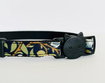 William Morris Muse, Clover Small Floral - Twilight Print Cat Collar, Kitten Collar, Cat Breakaway Quick Release, Cat Safety Collar
