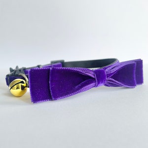 Purple Velvet Cat Bow, Cat Collar, Kitten Collar, Cat Breakaway Collar, Quick Release Collar, Cat Safety Collar, Bow Tie