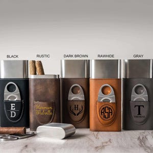Graverat cigarrfodral, Personliga presenter till marskalkar, Anpassat cigarrhållare i läder, Cigarrresefodral, Present till honom bild 4