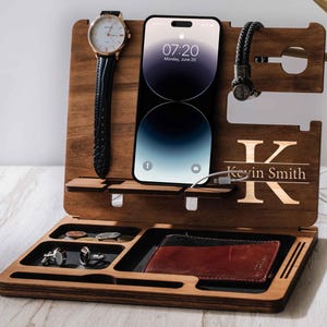 Holz Dockingstation, Bestes Papa Geschenk, Gravur Schreibtisch Organizer für Männer, Geschenke für Ihn, Vatertagsgeschenk, Geschenk für Freund [W]
