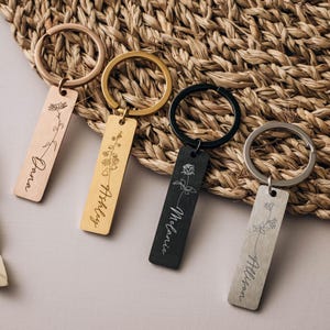 Engraved Birth Month Keychain, Gift for Women, Best Friend Birthday Gift, Flower Keyring, Name keychain