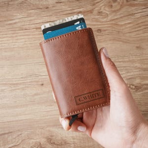 Cartera de cuero desplegable, regalo para el Día del Padre, regalo para el esposo, regalo de cumpleaños, cartera compacta minimalista para papá, tarjetero delgado, cartera personalizada