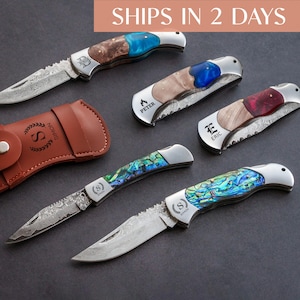 Engraved Damascus Pocket Knife, Groomsmen Gift, Personalized Mens Gift, Christmas Gift for Him, Custom Knife for Boyfriend, Folding Knife