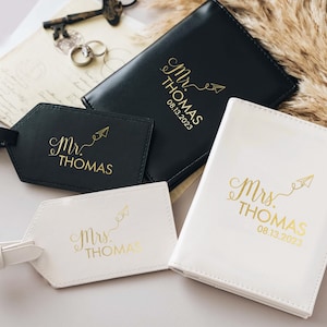 Mr and Mrs Gifts, Leather Travel Set, Wedding Gift, Leather Passport and Luggage Tag Set, Passport Covers Luggage Tag, Honeymoon Present
