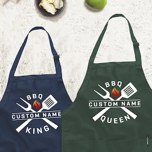 Personalised King of the BBQ Apron, Personalised Queen of the BBQ Apron, Baking Custom Name Home Cooking, BBQ Chef Apron, Men&#39;s apron