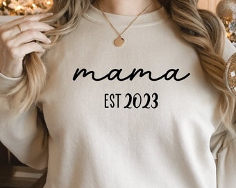 Custom Mama Est Sweatshirt: Retro Mom Gift