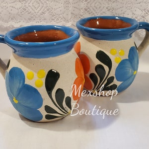 Pair of Beautiful Mexican Jarritos, Color Blue, Hermoso par de Jarritos Mexicanos color azul