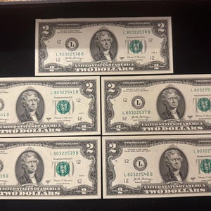 Lot of 5 Consecutive 2017 2 Dollar Bills – Uncirculated Sequential Serial Numbers – Collectible US Currency