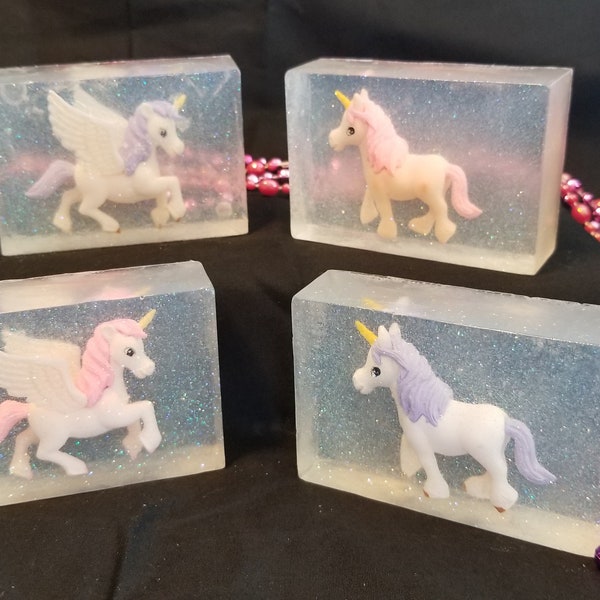 Unicorn, Unicorn in Soap, Soap for girls, Girl's Birthday, Toy in Soap, Bath Toy, Unicorn Birthday Party Favor, Kids soap, Kids soap bar,