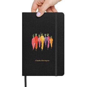 Personalisiertes Tagebuch: Hand illustrierte Regenbogen Karotten Veggie Kunstwerk, süßes Foodie Notizbuch, lustiges Muttertagsgeschenk, Gemüsegärtner Geschenk